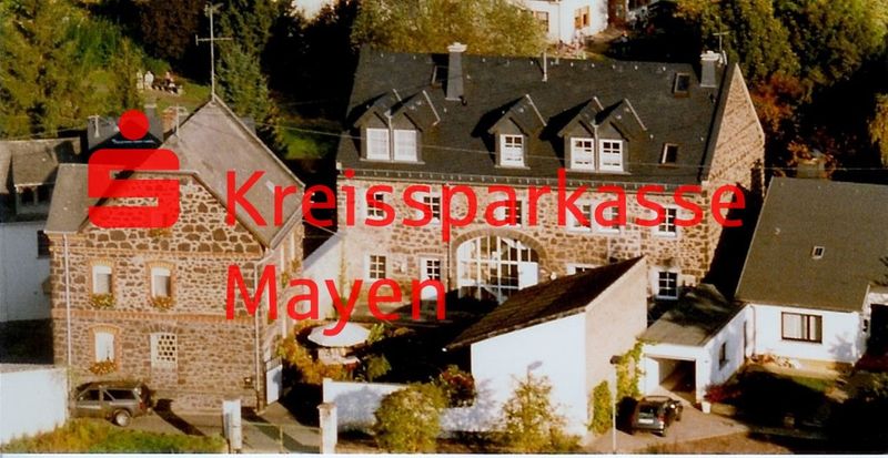 Top gepflegte Investmentmöglichkeit in schöner Ortsrandlage.